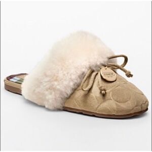 Coach Carra Sand Suede Signature C Embossed Sheep Fur Slippers Slides A0024 Size
